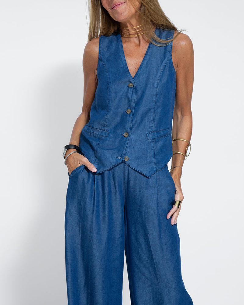 Women's Vest – Linen Blend – Slim Fit – Button Neckline – Business Casual