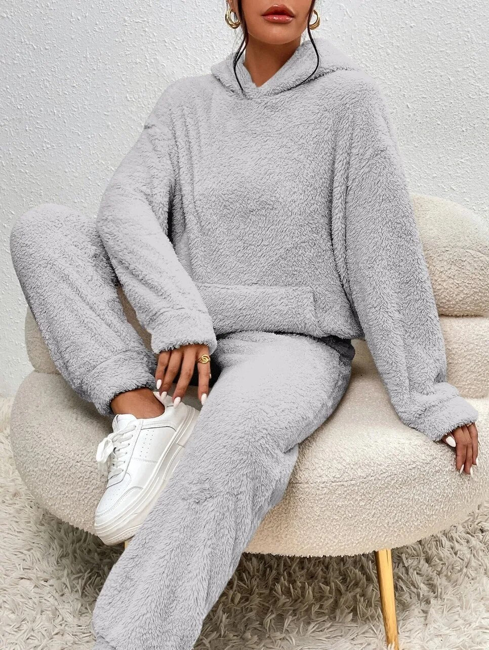 Women's Hoodie – Soft Sherpa Fleece – Relaxed Fit – Long-Sleeved and Warm