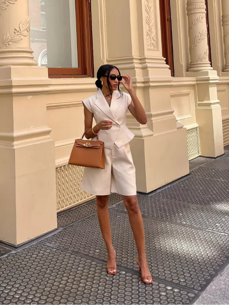 Women's Jumpsuit – Sleeveless V-neck Top – High Waist – Wide Legs – Luxurious Fabric