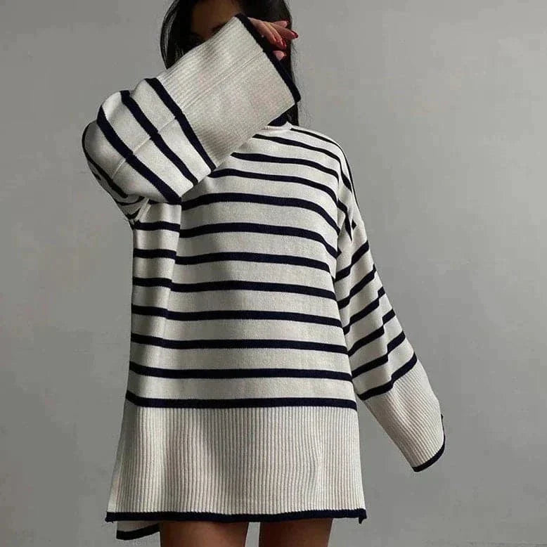 Dame Genser - Oversized Passform - Striper - Høy Hals - Myk og Varm Strikk