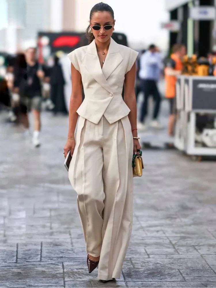 Women's Jumpsuit – Sleeveless V-neck Top – High Waist – Wide Legs – Luxurious Fabric