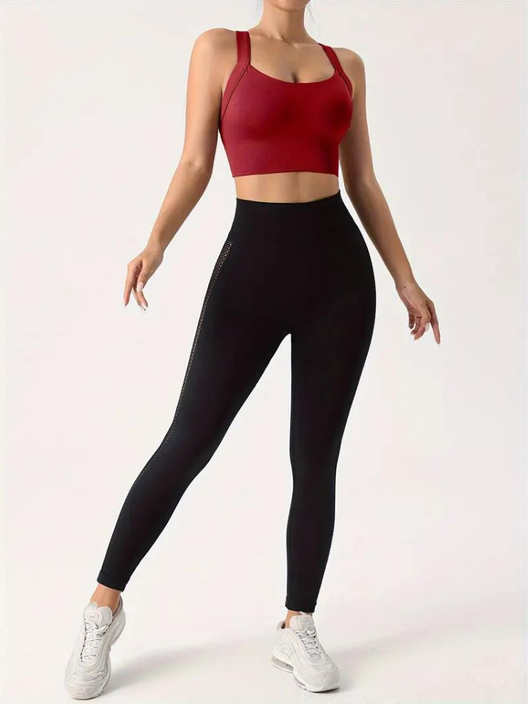 Women's Sports Bra – Seamless Support – Breathable Stretch – Wide Strap – Crop Fit