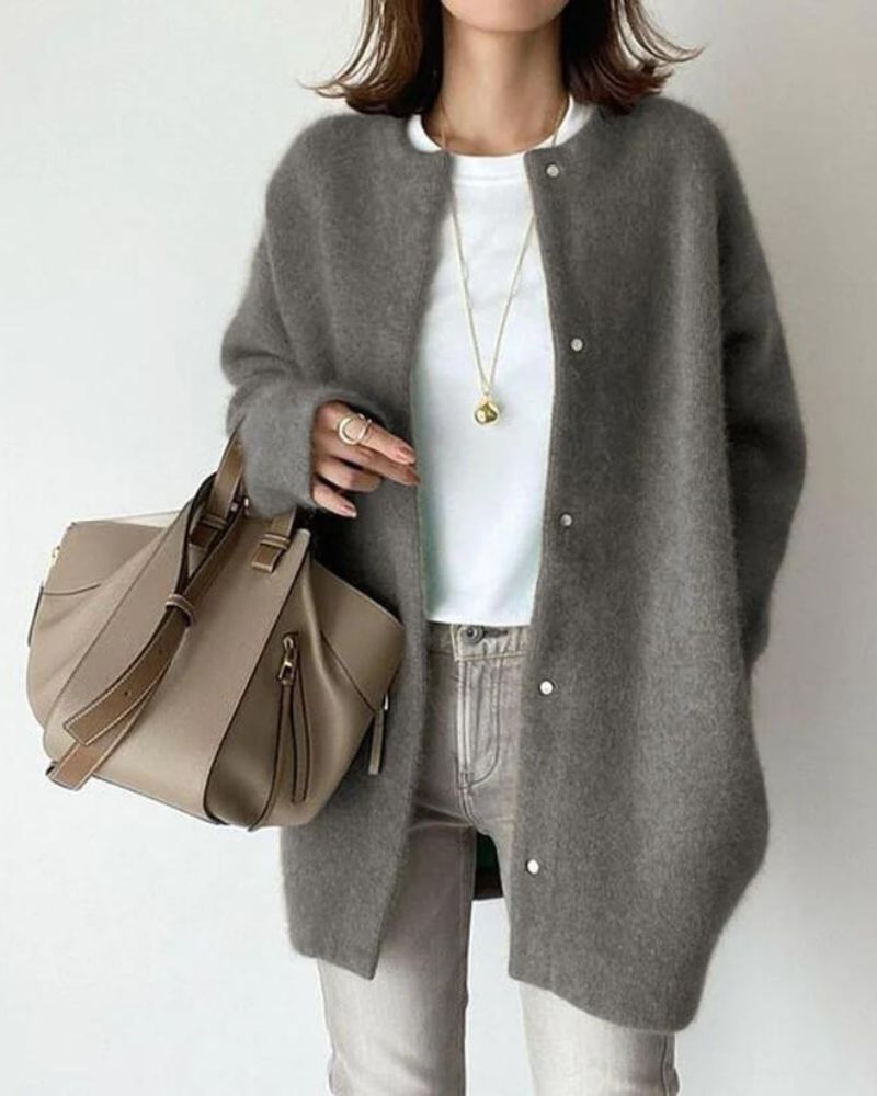 Women's Cardigan – Oversized Fit – Soft Knit – Front Buttoning – Comfort Layer