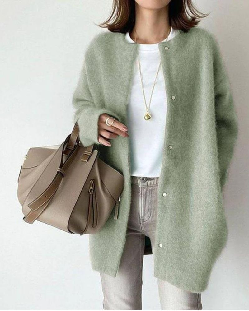 Women's Cardigan – Oversized Fit – Soft Knit – Front Buttoning – Comfort Layer