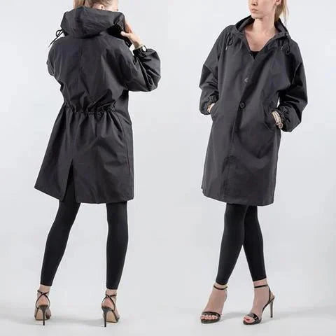 Dame Trenchcoat - Lang Passform - Hette og Knapper - Justerbare Mansjetter - Lommer