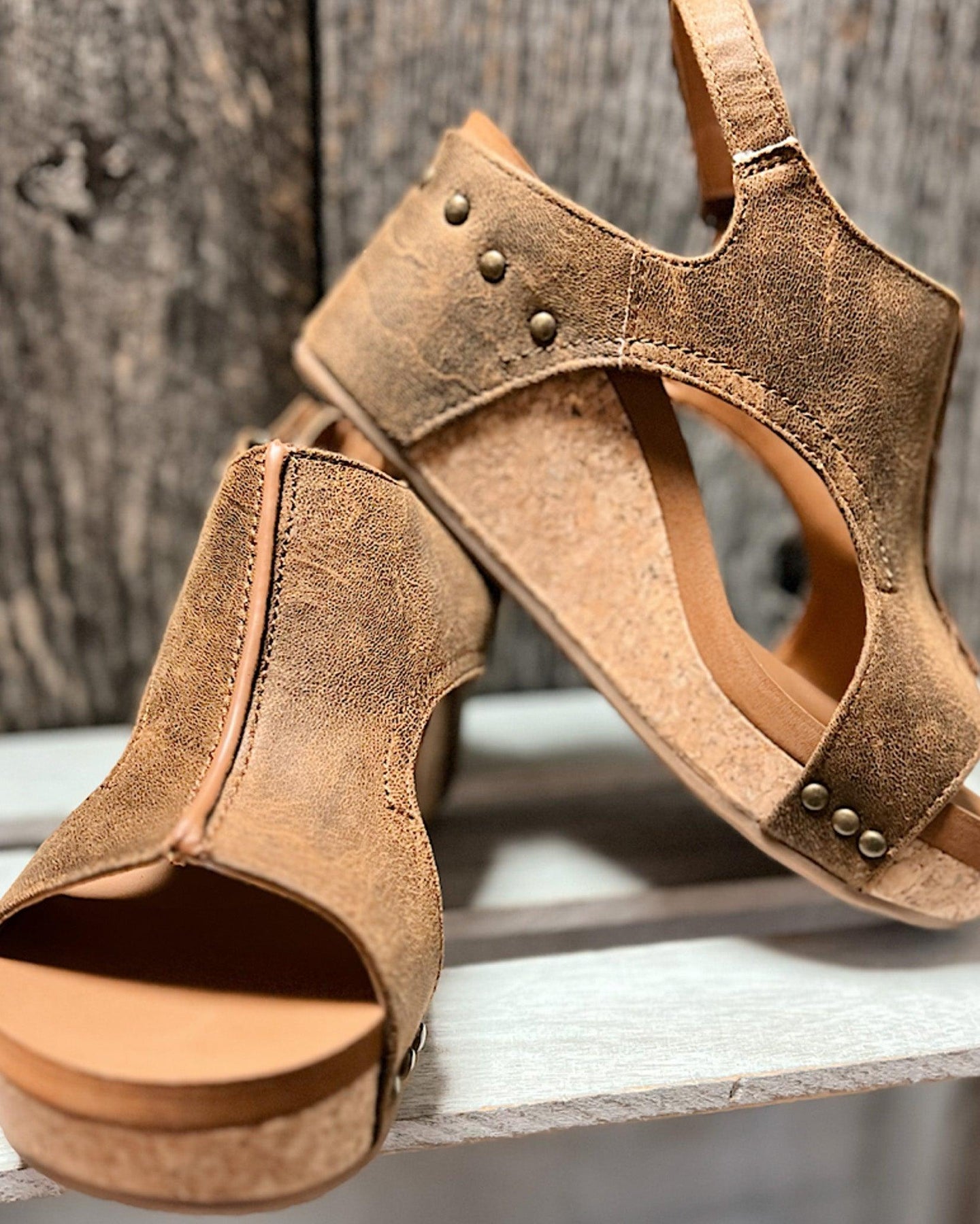 Women's Sandals – Ergonomic Fit – Open Toe – Supportive Footbed – Cut-Out Straps
