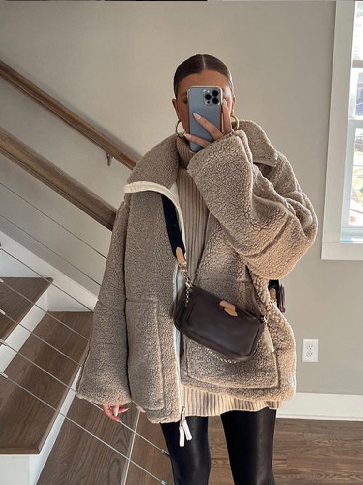 Women's Sherpa Jacket - Soft and Warm - Oversized Fit - High Collar - Everyday Style