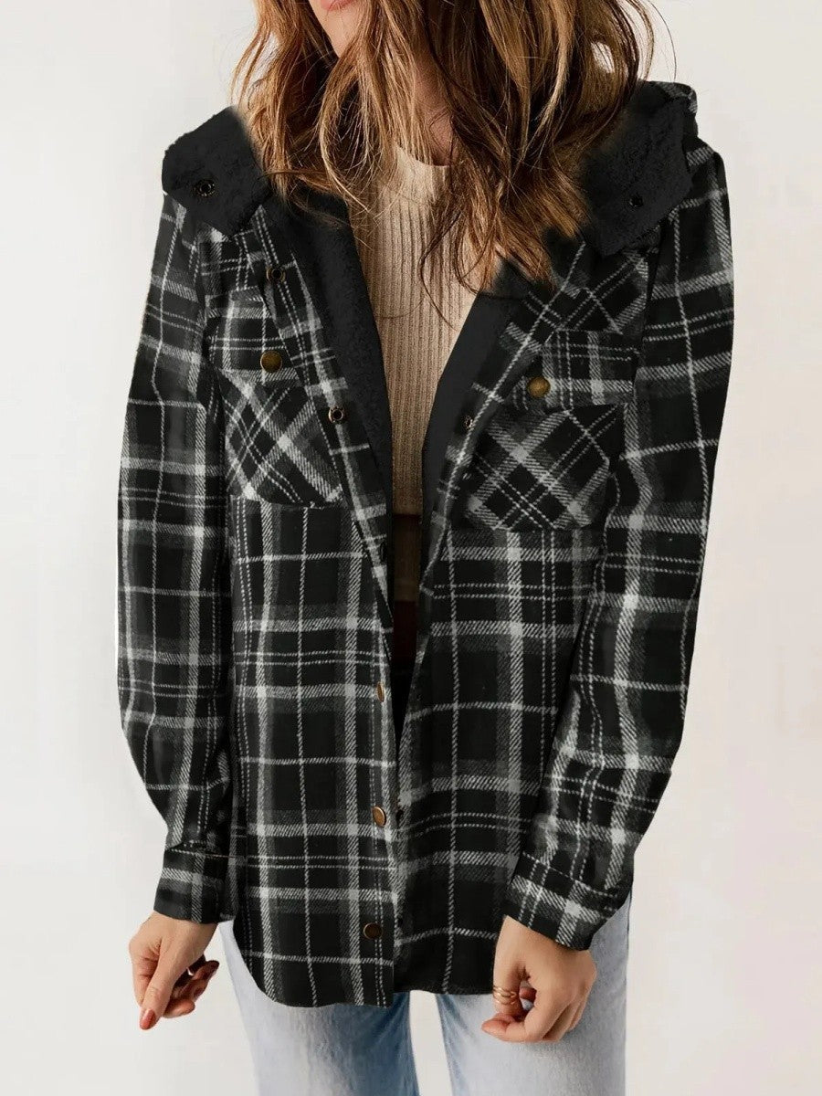 Women's Shacket – Relaxed Fit – Soft Fleece Lining – Checkered Pattern – With Hood