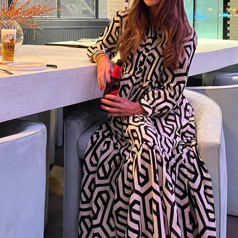 Women's Dress with Long Sleeves – Relaxed Fit – Tiered Cut – Geometric Pattern – Breathable Fabric