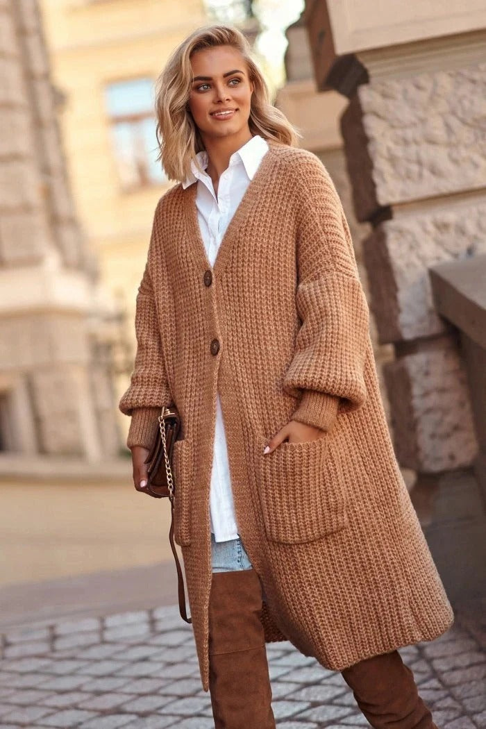 Women's Coat in Knit – Wool – Oversized Fit – Long Length – Button Front – Large Pockets