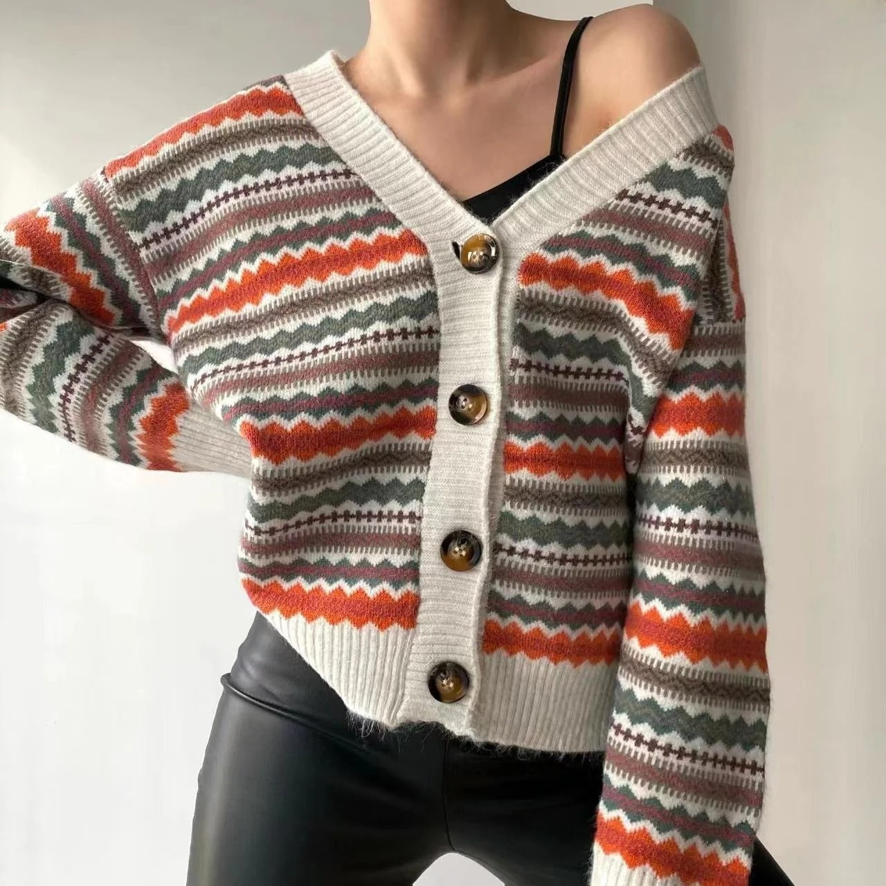 Women's Cardigan – Relaxed Fit – Wool Blend – V-Neck – Patterned Knitted Design