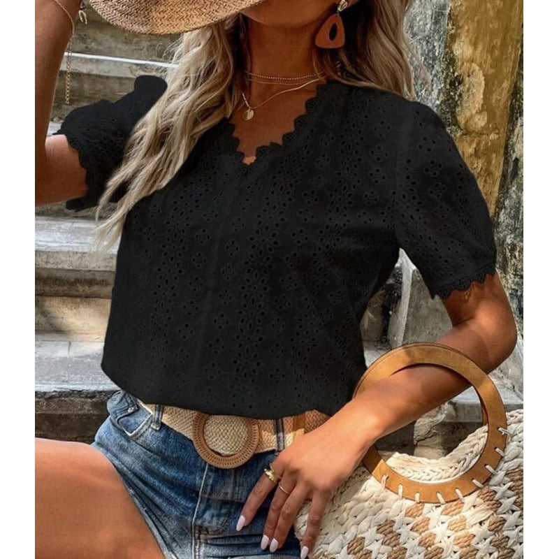 Women's Shirt with Short Sleeves – Relaxed Fit – Cotton – Broderie Anglaise – Scalloped V-Neck