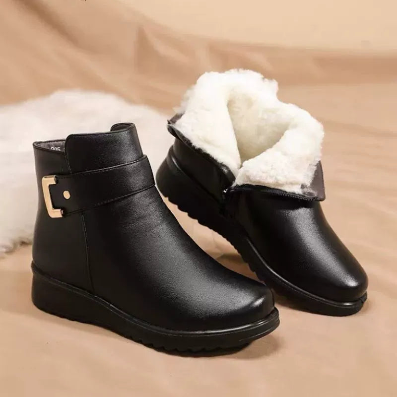 Women's Ankle Boots – Leather – Warm Lined – Structured Fit – Buckle – Non-Slip Sole