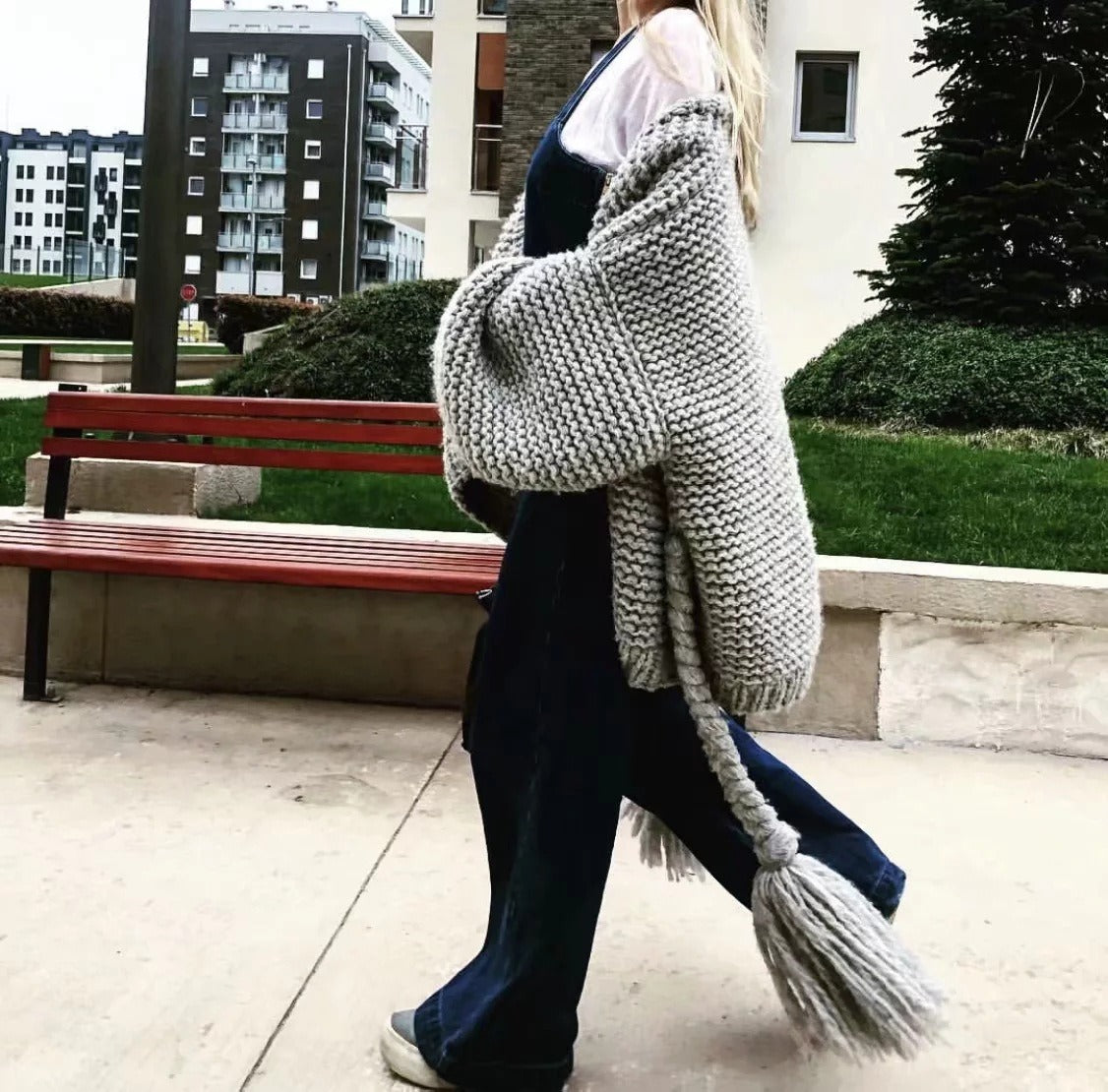Women's Cardigan – Chunky Knit – Oversized Fit – Braided Waist Belt – Long Sleeve