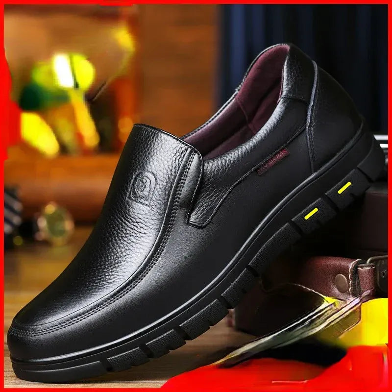 Men's Shoes – Slip-on Design – Genuine Leather Feel – Rubber Sole – Everyday Comfort
