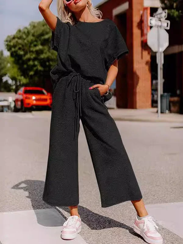 Women's Set – Relaxed Fit – Soft Knit – Short-Sleeved Top and Wide Pants