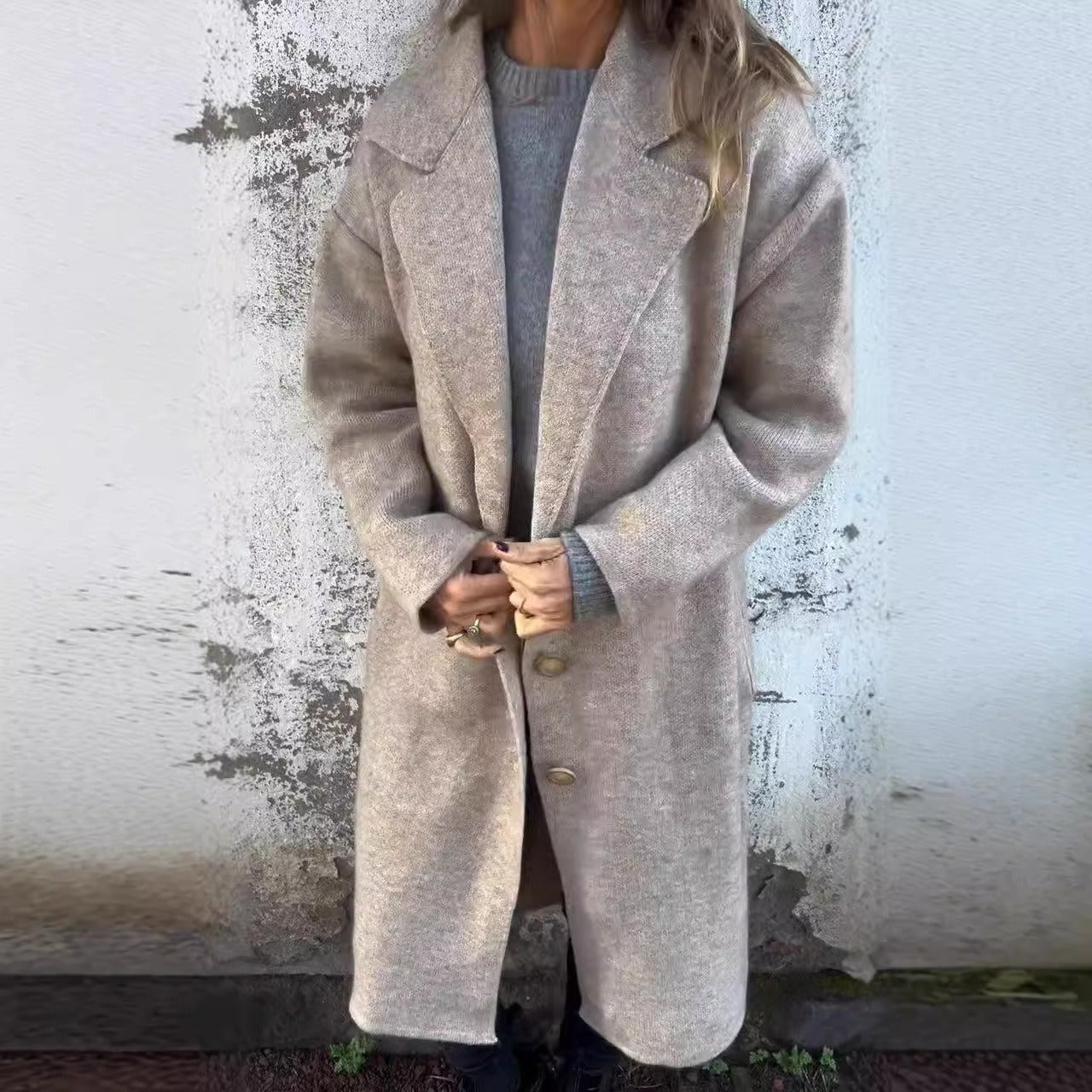 Women's Coat – Wool Material – Oversized Fit – Button Closure – Mid-Length
