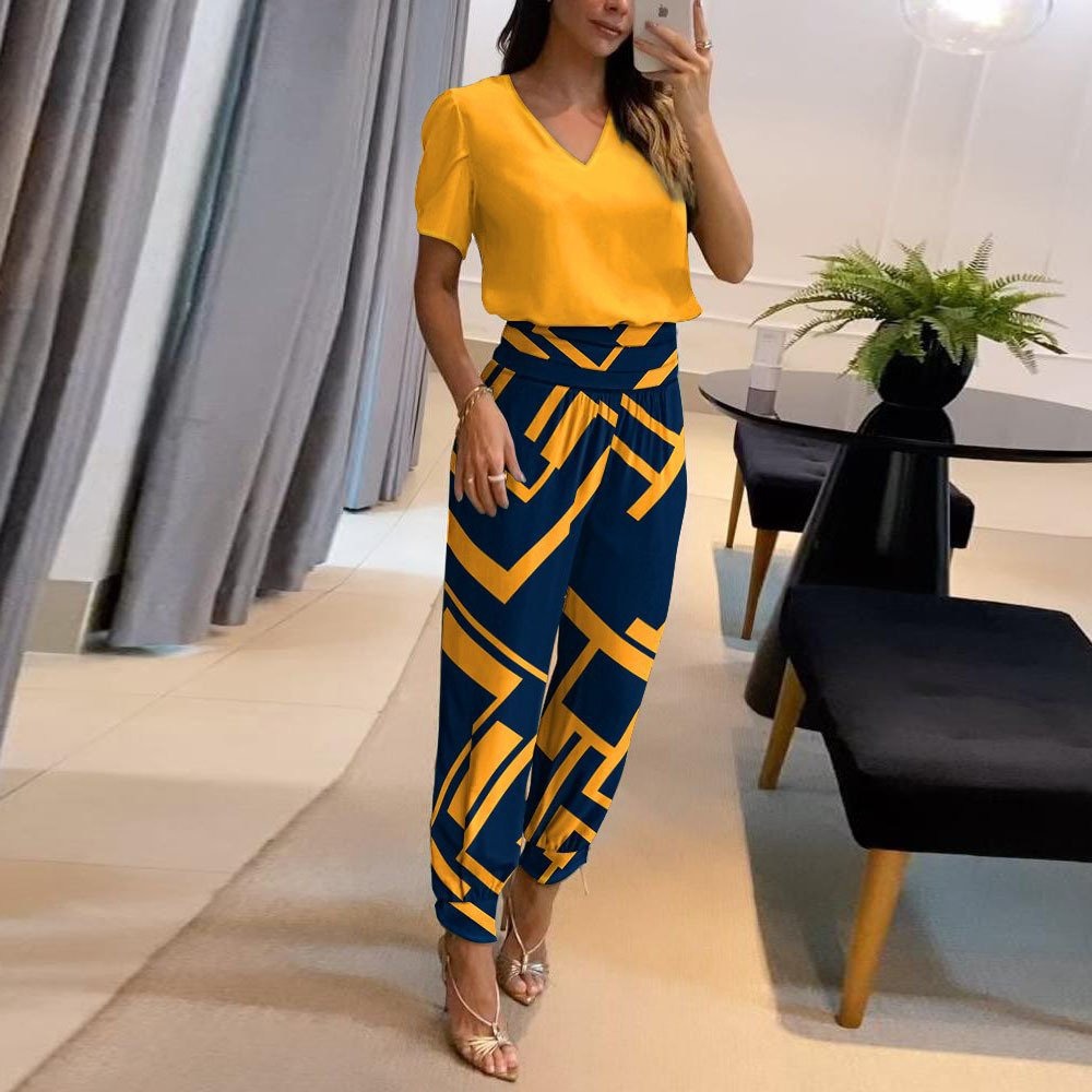 Women's Set with V-Neck Top and Tapered Pants – Relaxed Fit – Breathable Fabric