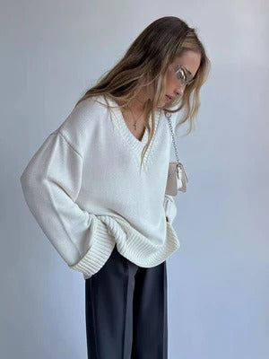 Women's Sweater with V-neck – Soft Knit – Relaxed Fit – Ribbed Details – Long Sleeves