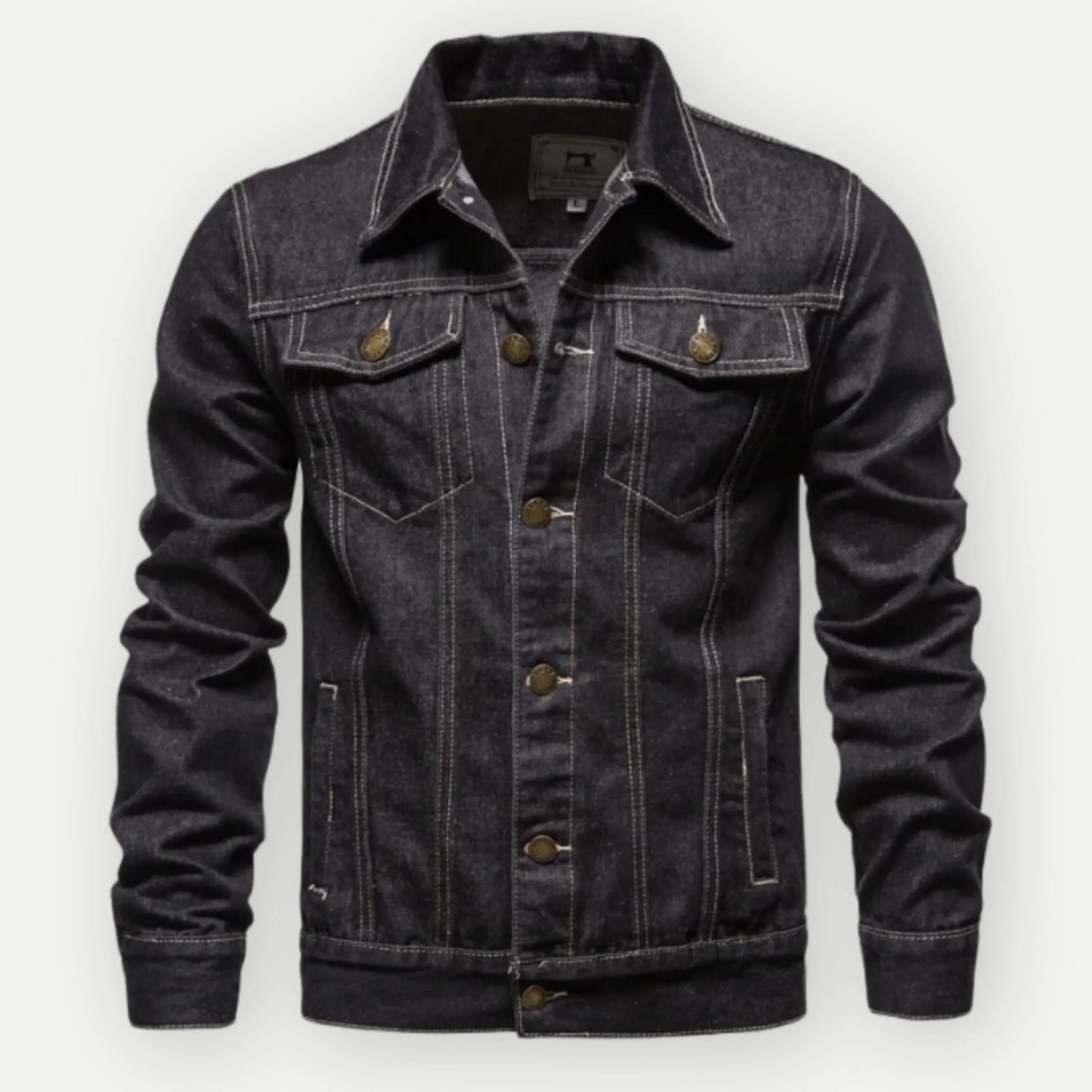 Men's trucker jacket – denim – tailored fit – buttons – chest and side pockets