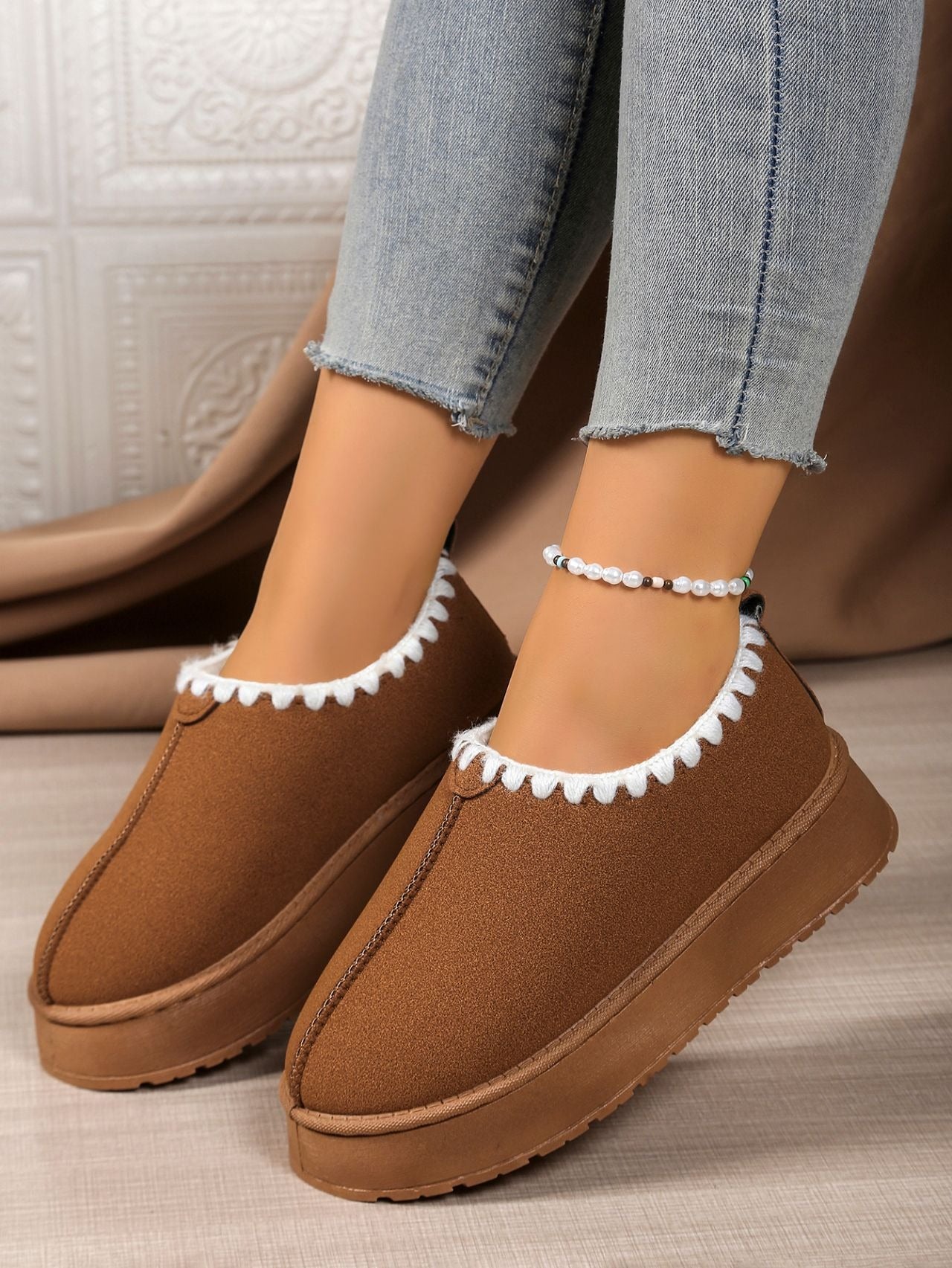 Women's Lace-Up Boots – Ankle-High Slip-On – Plush Lined – Comfort Sole for Everyday