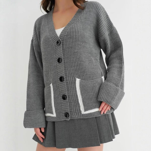 Women's Cardigan – Knitted – Relaxed Fit – Deep V-neck – Trimmed Pockets