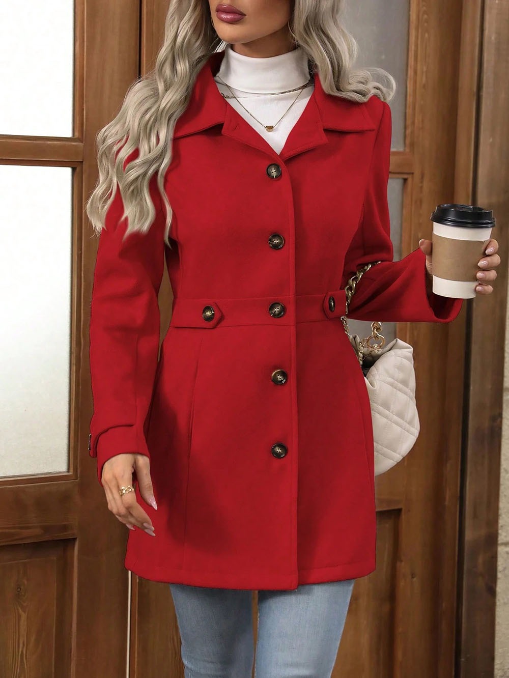 Women's Coat in Wool – Slim Fit – Button Front – Lapels – Waist Shape