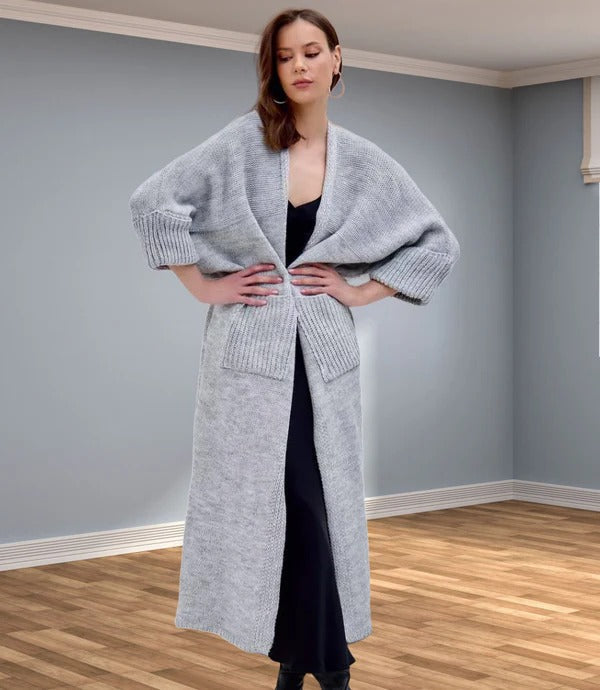 Women's knitted coat – oversized fit – chunky knit – V-neck with pockets
