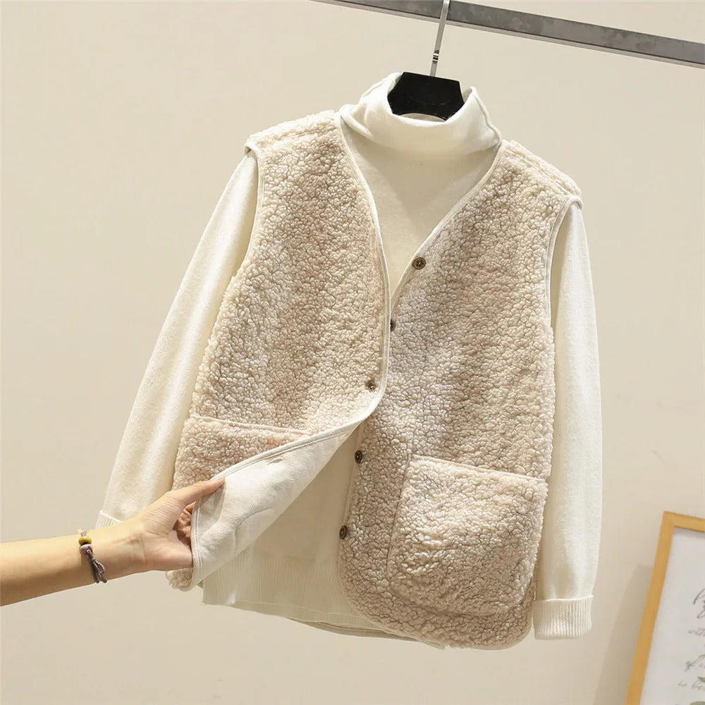 Women’s Gilet - Sherpa Fleece - Relaxed Fit - Hip Length - Button Front