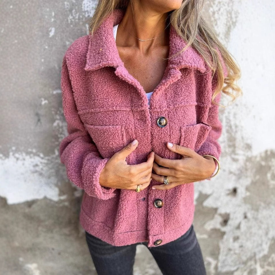 Women's Jacket in Shearling – Relaxed Fit – Wide Collar – Button Front – Casual Style