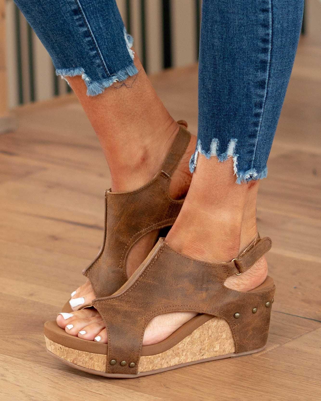 Women's Sandals – Ergonomic Fit – Open Toe – Supportive Footbed – Cut-Out Straps