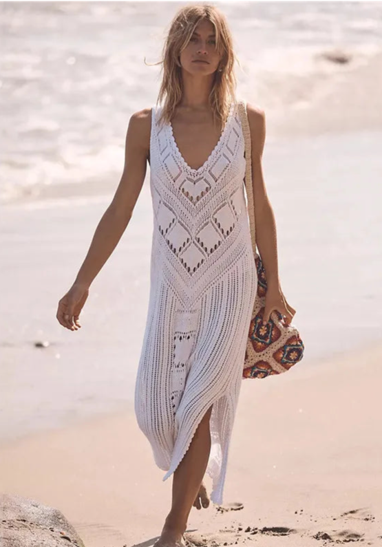 Women's Dress in Mesh – Relaxed Fit – V-Neck – Geometric Knit – Split