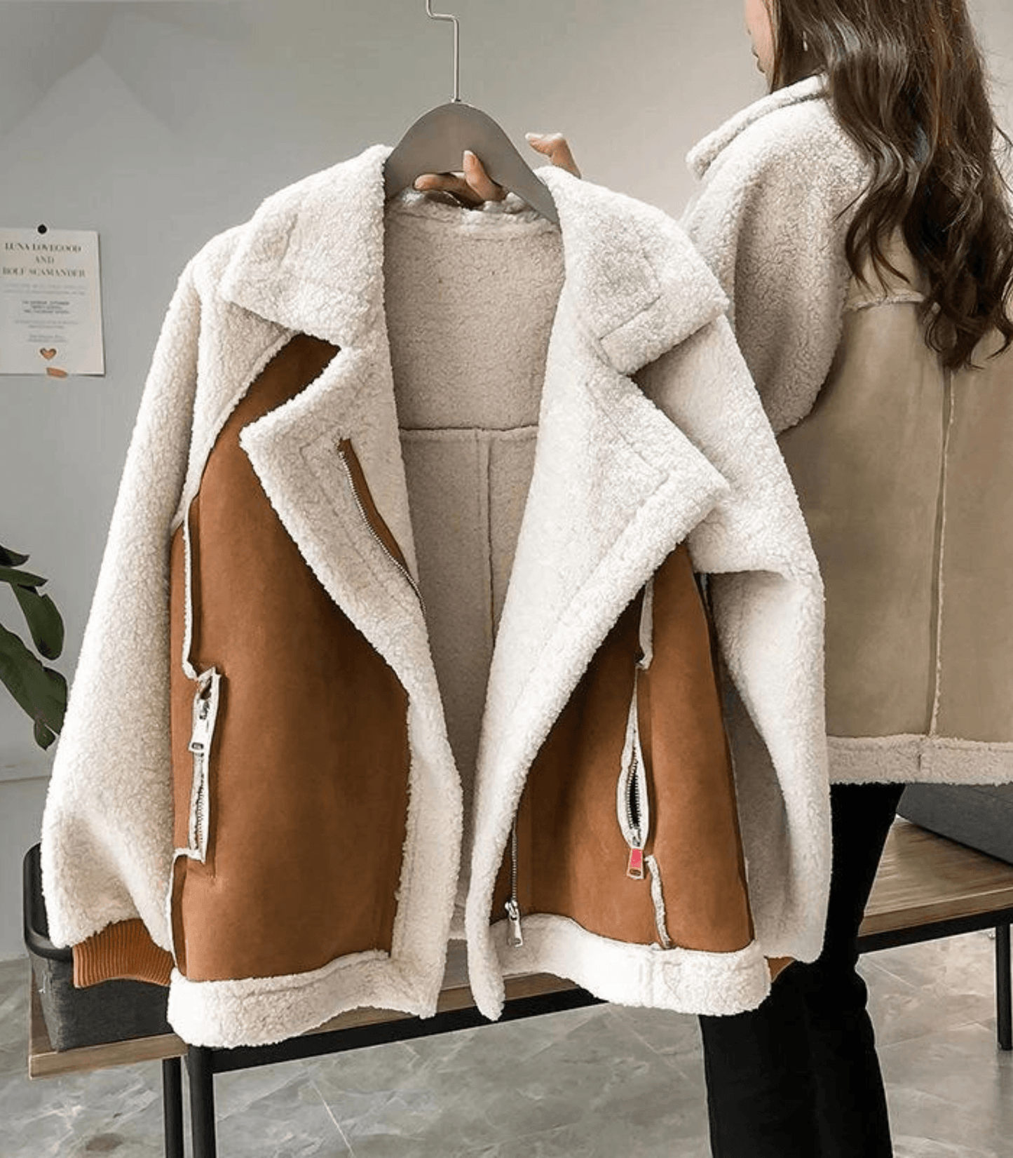Dame Jakke - Oversized Passform - Myk Sherpa-Fôret - Glidelåslukking - Stilfull og Varm