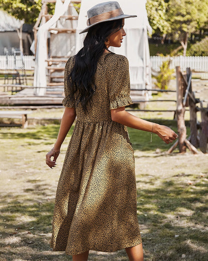 Dress for Women - Midi Length - V-neck - Short Sleeves - Button Closure - Relaxed Fit