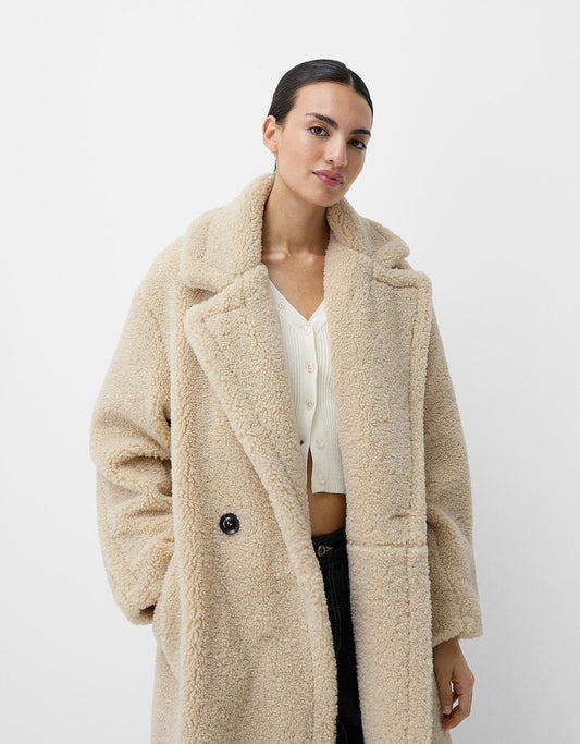 Women's Teddy Coat – Oversized Fit – Faux Fur – Double-Breasted – Notched Collar