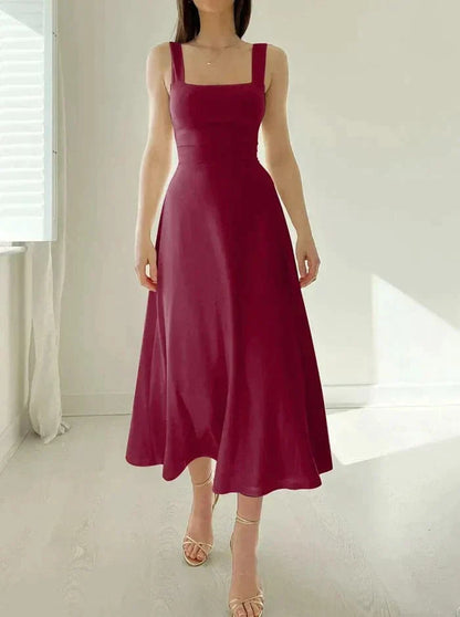 Jette - Elegant, ensfarget kjole