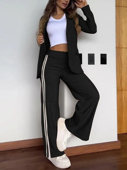 Women's Tracksuit – Relaxed Fit – Breathable Fabric – Full Length – Side Stripe