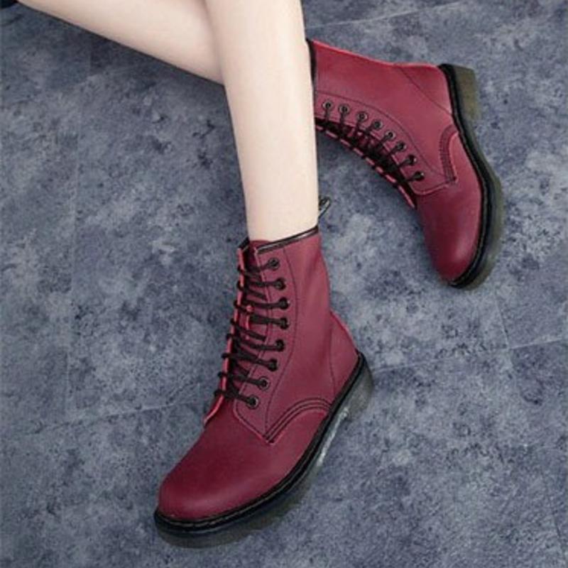 Dame Combat Boots - Skinn - Snøring - Ankelhøy - Robust Gummisåle
