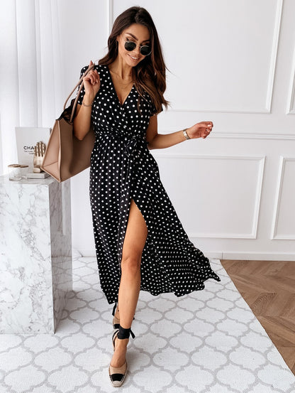 Women's Maxi Dress – V-neck – Polka Dot Pattern – Relaxed Fit with Waistband