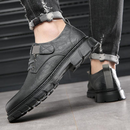 Men's Shoes - Leather - Comfortable Sole - Lacing with Metal Eyelets - Round Toe