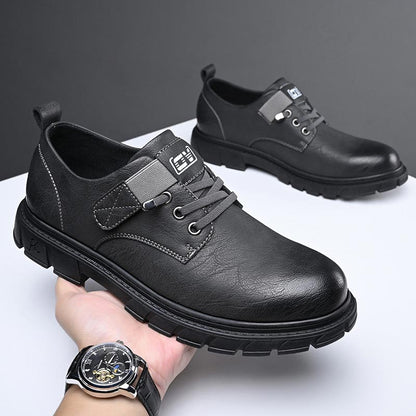 Men's Shoes - Leather - Comfortable Sole - Lacing with Metal Eyelets - Round Toe