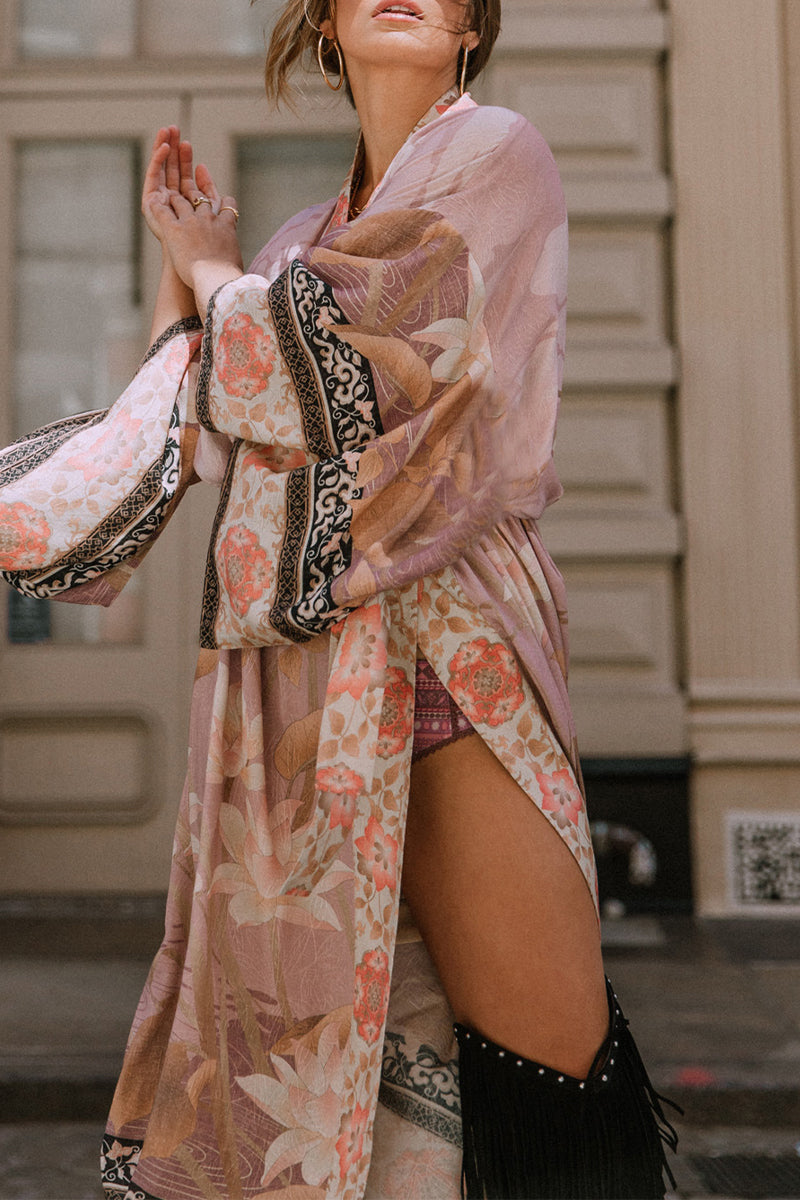 Women's Kimono Cover-Up – Relaxed Fit – Breathable Fabric – Floral Print – Waist Belt