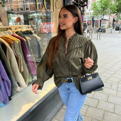 Damebluse - Avslappet Passform - Lange Ermer - Høy Rynket Hals - Knapper foran