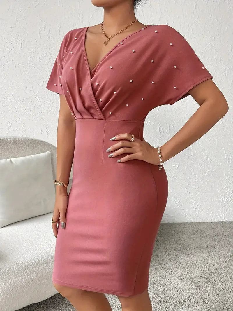 Kvinner’s Bodycon Kjole - Omslagsdesign - V-hals - Korte Ermer med Perledetaljer