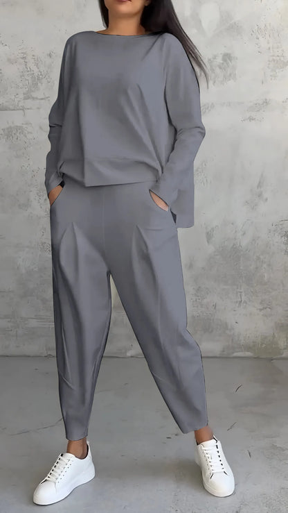 Women's Two-Piece Set – Relaxed Fit – Long-Sleeved Top and Harem Pants – Breathable Fabric
