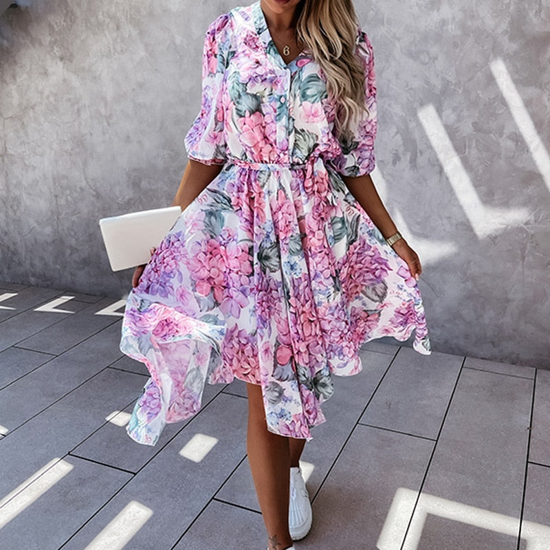 Women's Midi Dress – A-line Fit – V-neck – Short Sleeves – Floral Pattern
