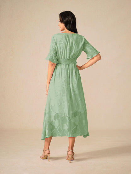 Dress for Women – Lace Maxi Dress – V-Neck – Ruffle Sleeves – Elegant Fit
