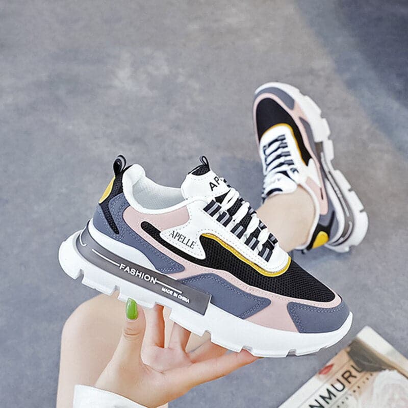 Ellen - High-quality sneakers with Aircushion sole