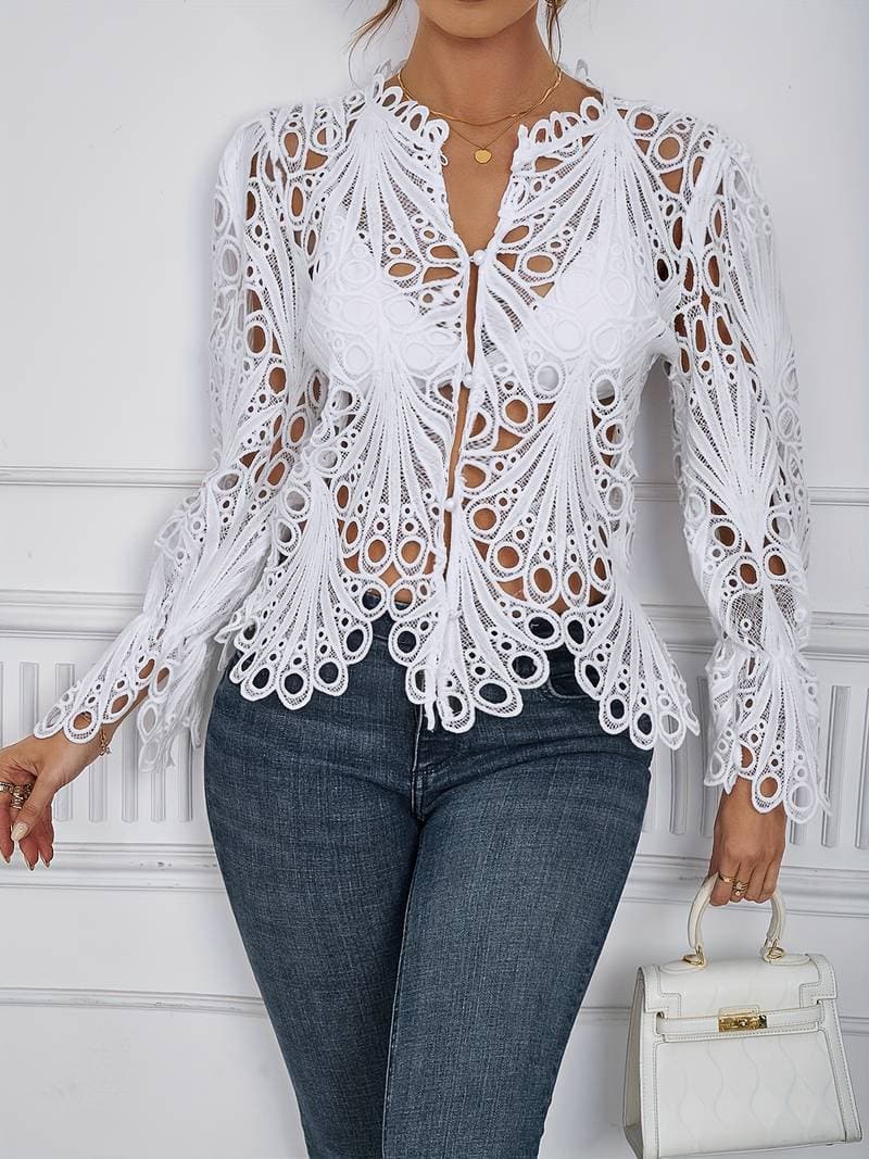 Damebluse - Elegant Blonder - Langermet - Rund Hals - Knappelukking