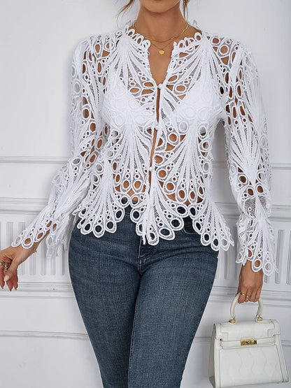 Damebluse - Elegant Blonder - Langermet - Rund Hals - Knappelukking